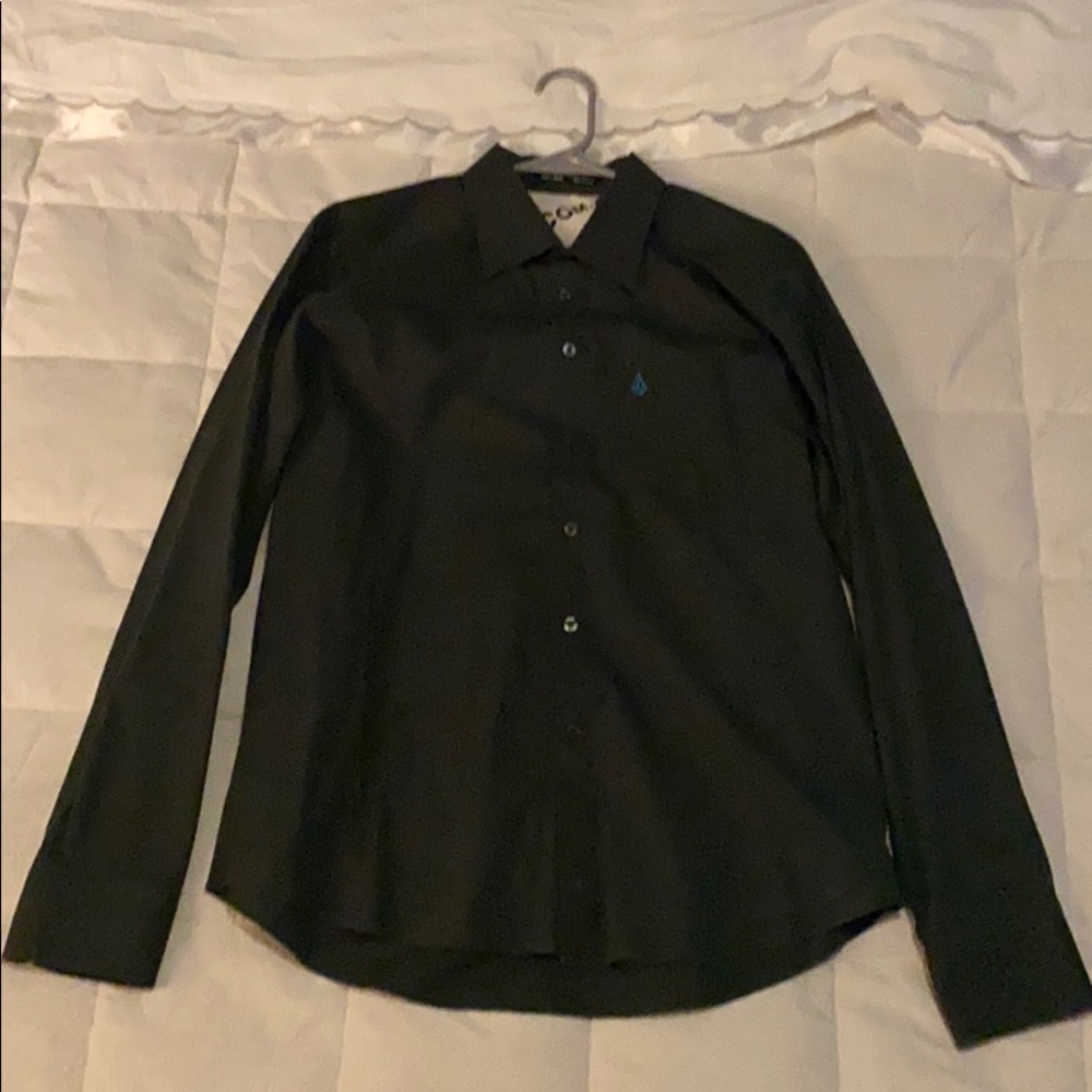 Volcom long sleeve button down. Dark green